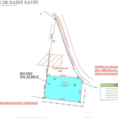 Terrain 560 m²