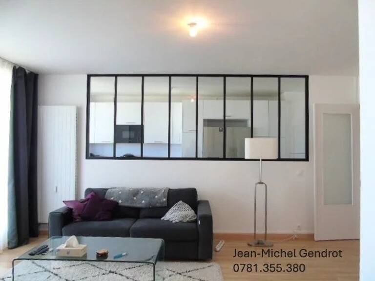 EXCLUSIVITÉ - APPARTEMENT DERNIER ÉTAGE AVEC BALCON — photo 1