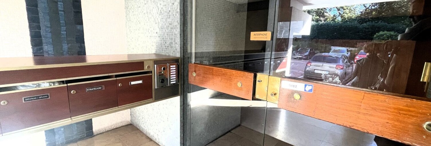 Bureau  80 m² à louer à La Celle-Saint-Cloud (78170)