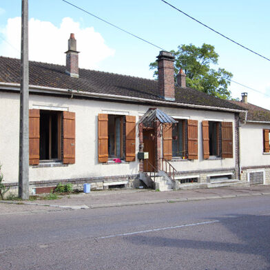 Maison 9 pièces 160000 €