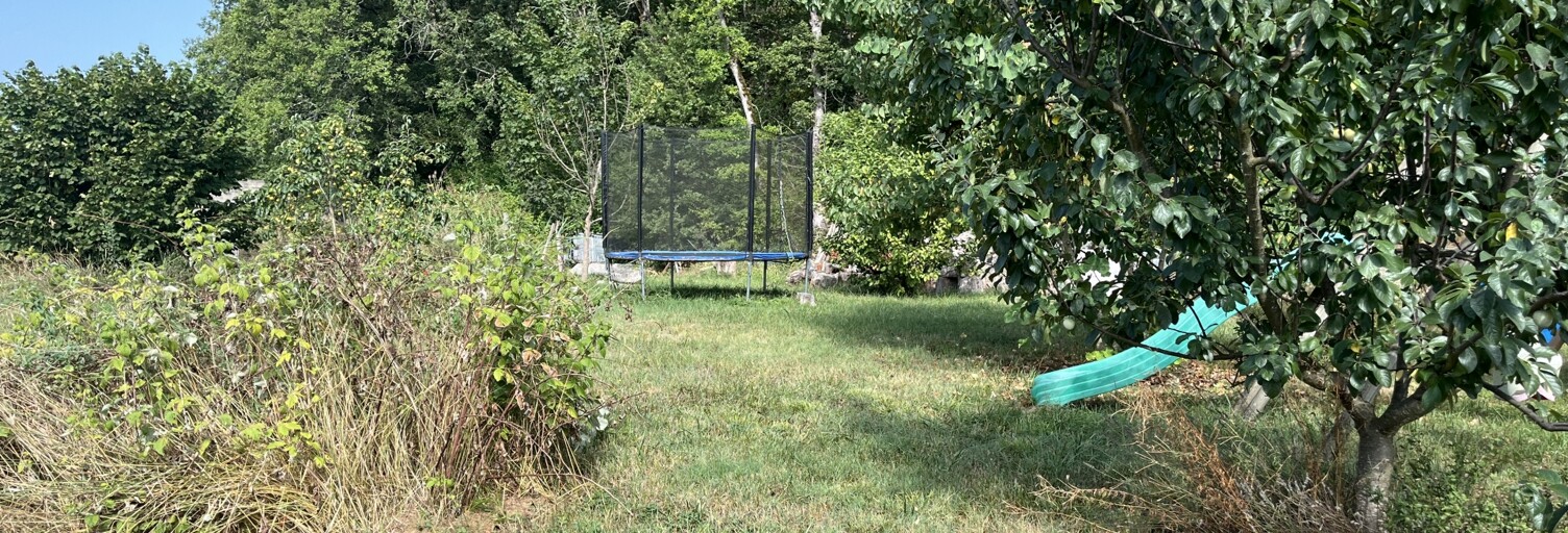 Terrain  811 m² à vendre à Montcuq-en-Quercy-Blanc (46800)