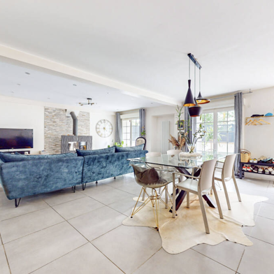 Maison 4 pièces 300000 €