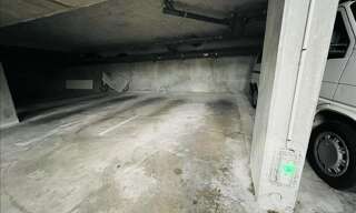 Garage   m² à vendre à Bordeaux (33200)