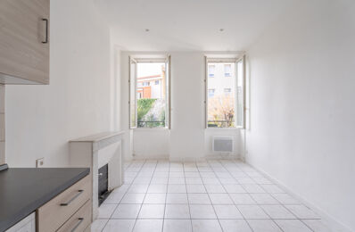 location appartement 700 € CC /mois à proximité de Marseille 15 (13015)