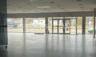 Commerce  720 m² à louer à La Ravoire (73490)