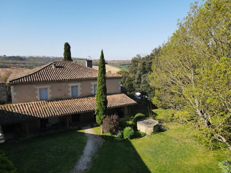 A vendre, proche Jégun, Gers: Jolie maison en pierre en très bon état, à la campagne au calme, 3 chambres, grand jardin et dépendances. 15 minutes d'Auch — photo 1