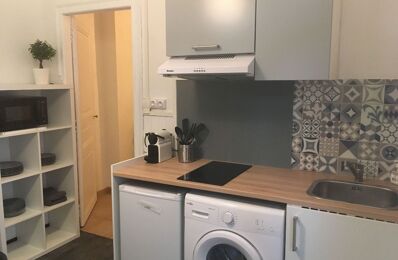 location appartement 380 € CC /mois à proximité de Saint-Gilles (30800)