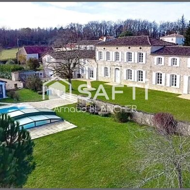 Maison 9 pièces 599830 €