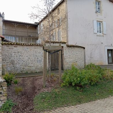 Maison 14 pièces 377 m²