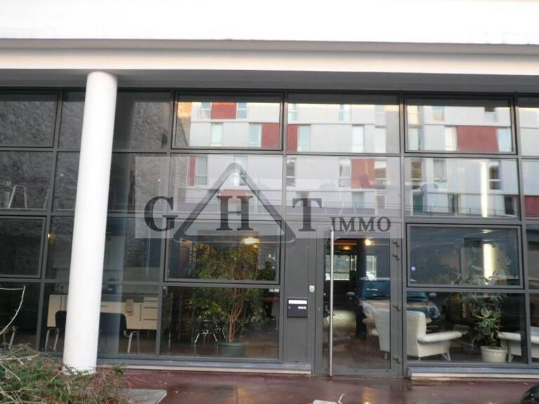 A LOUER 251 M² DE BUREAUX A IVRY SUR SEINE — photo 1