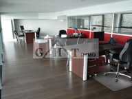 A LOUER 251 M² DE BUREAUX A IVRY SUR SEINE — photo 2