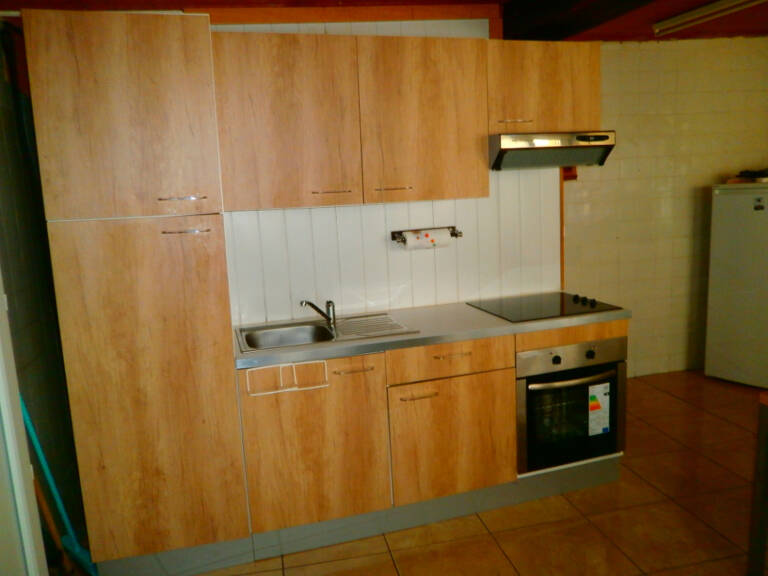 MAISON DE VILLE 6 PIECES HABITABLE + CAVE — photo 1