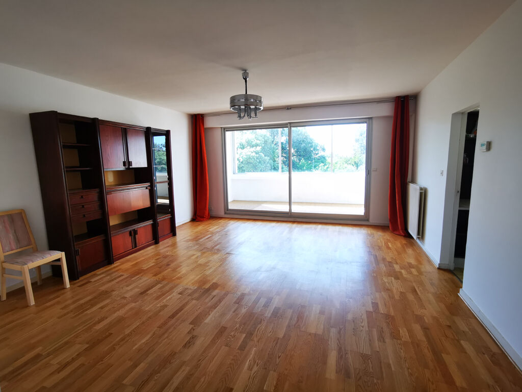 Appartement 3 pièces  à louer Rochelle (La) 17000