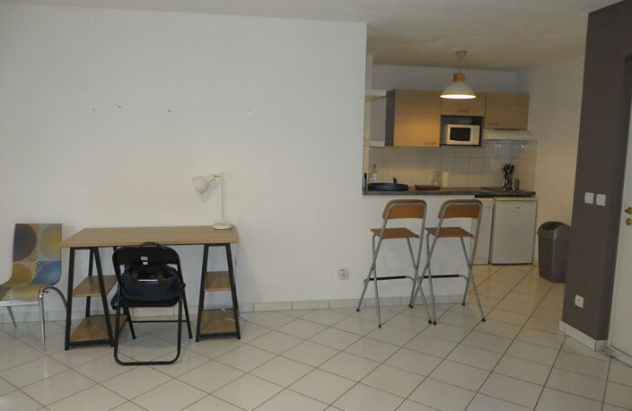 T2 très bon état avec Parking — photo 5