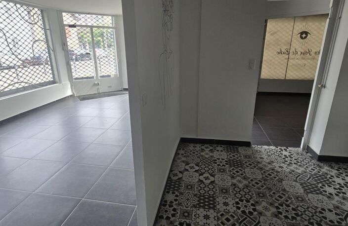 local professionnel — photo 2