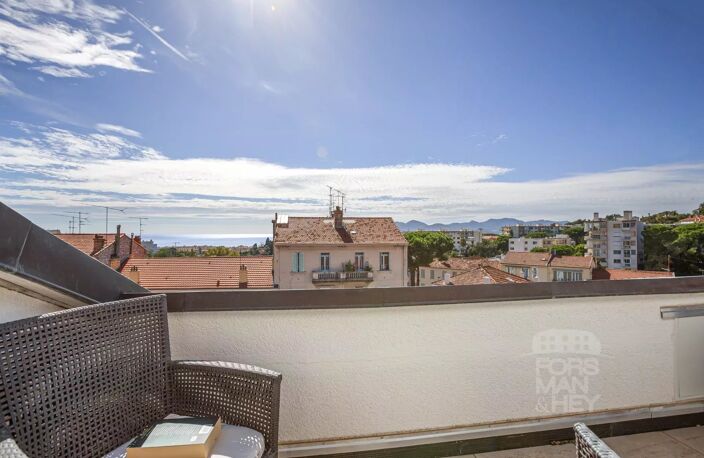 Superbe appartement de style loft de 3 chambres à Cannes avec vue mer — photo 3
