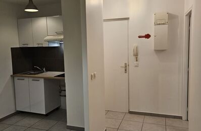 location appartement 655 € CC /mois à proximité de Gémenos (13420)