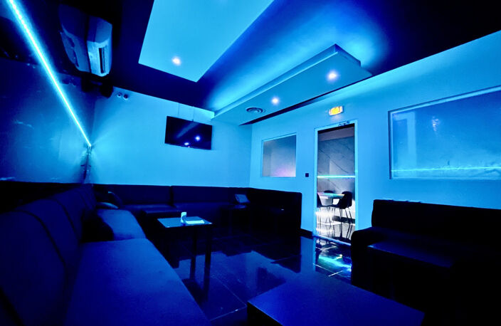 Murs Commerciaux 90 m2 avec terrasse 20 m2 Quartier gare — photo 3