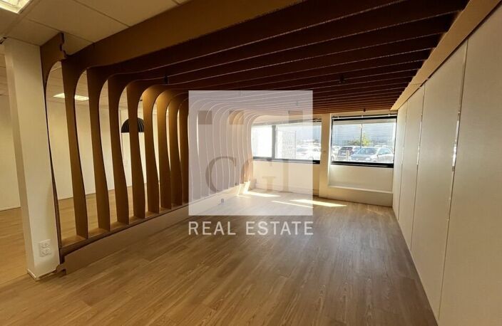 BUREAUX à LOUER — photo 4
