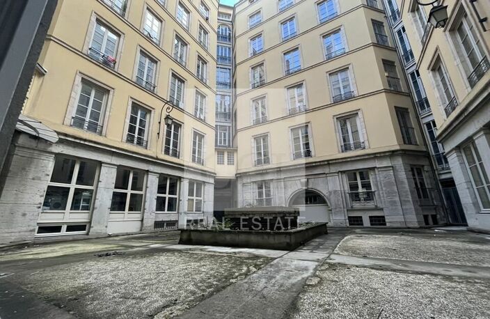BUREAUX à LOUER — photo 2