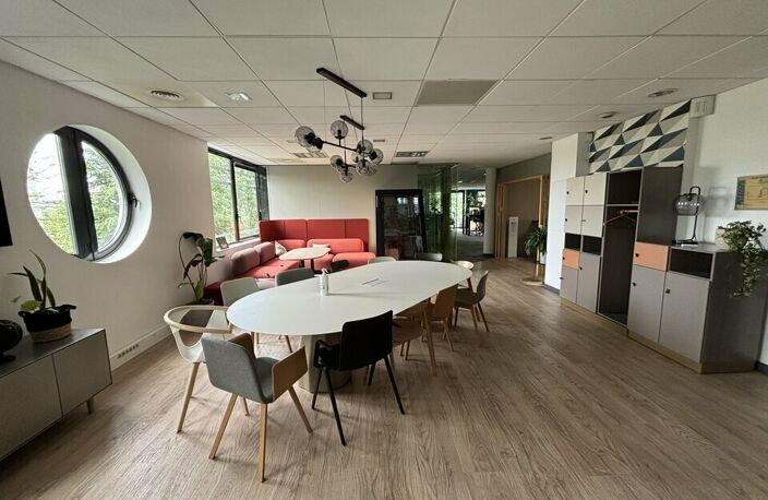 BUREAUX à LOUER — photo 5