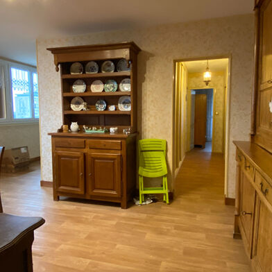 Appartement 4 pièces 90000 €