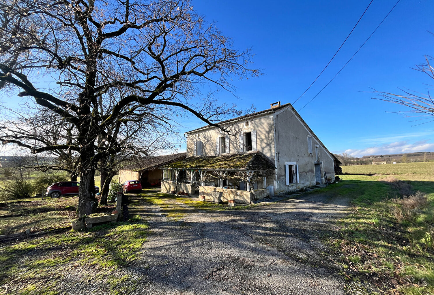 Maison en pierre et dépendances sur 5 hectares, secteur Monbahus — photo 1