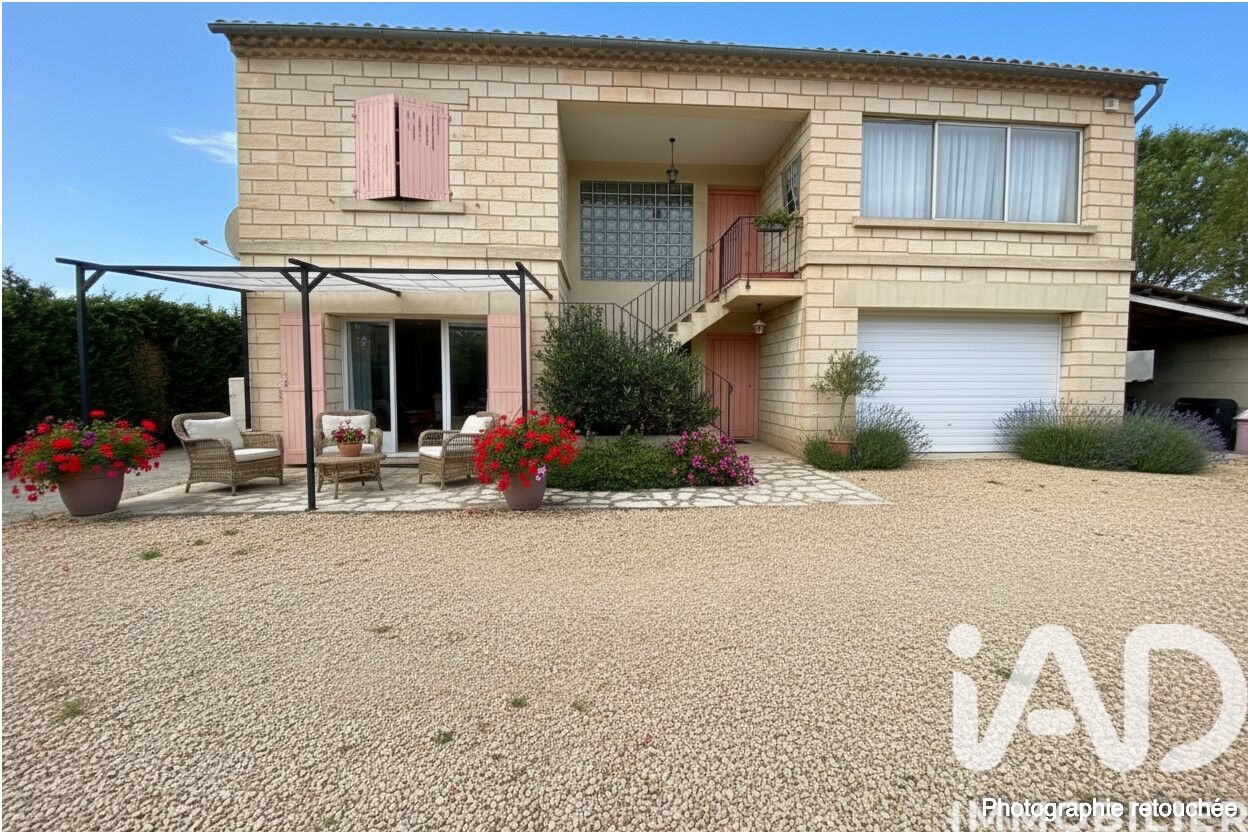 Pernes-Les-Fontaines - 141m² - 4p. - 3ch.