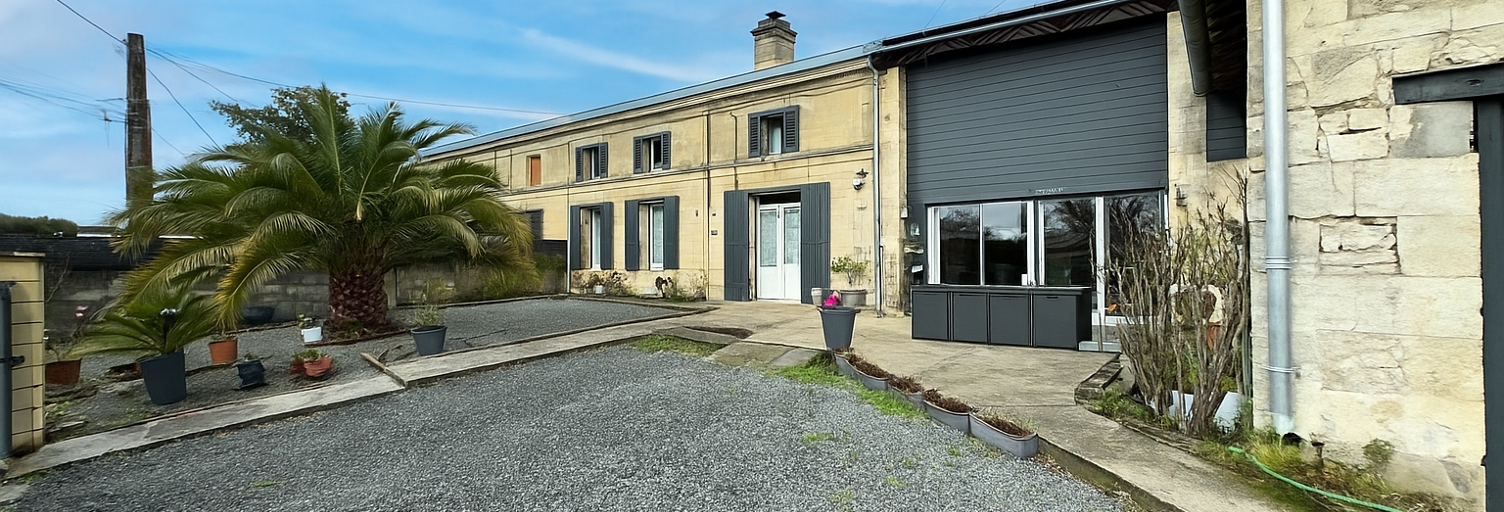 Maison 9 Pièces 313 m² à vendre à Saint-Christoly-de-Blaye (33920)
