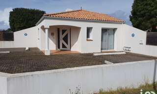 Bureau  93 m² à louer à Saint-Jean-de-Monts (85160)