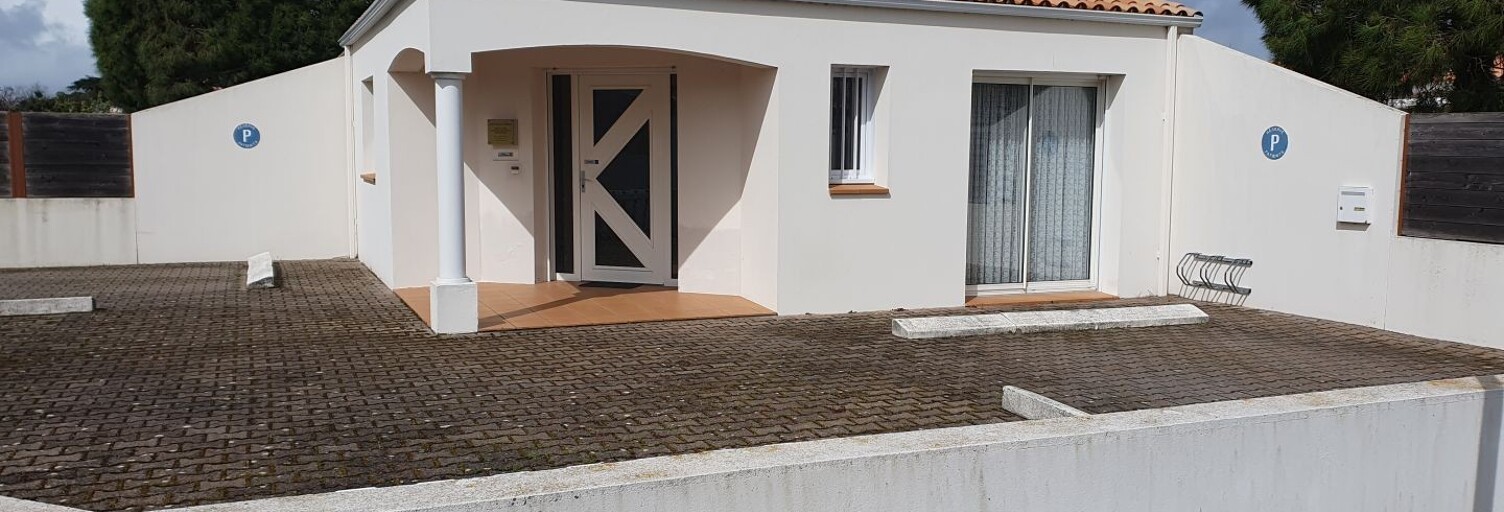 Bureau  93 m² à louer à Saint-Jean-de-Monts (85160)