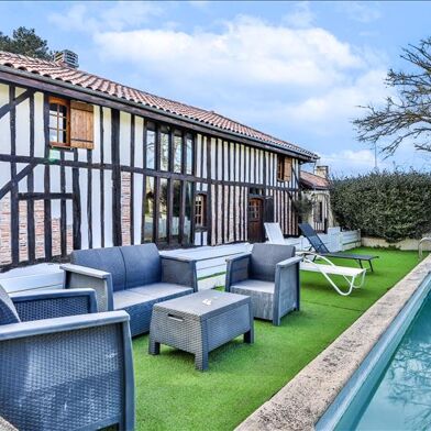 Maison 6 pièces 398000 €