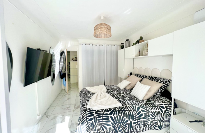 CANNET LIMITE CANNES T2 DERNIERE ETAGE REFAIT 58M2 TERRASSE — photo 3