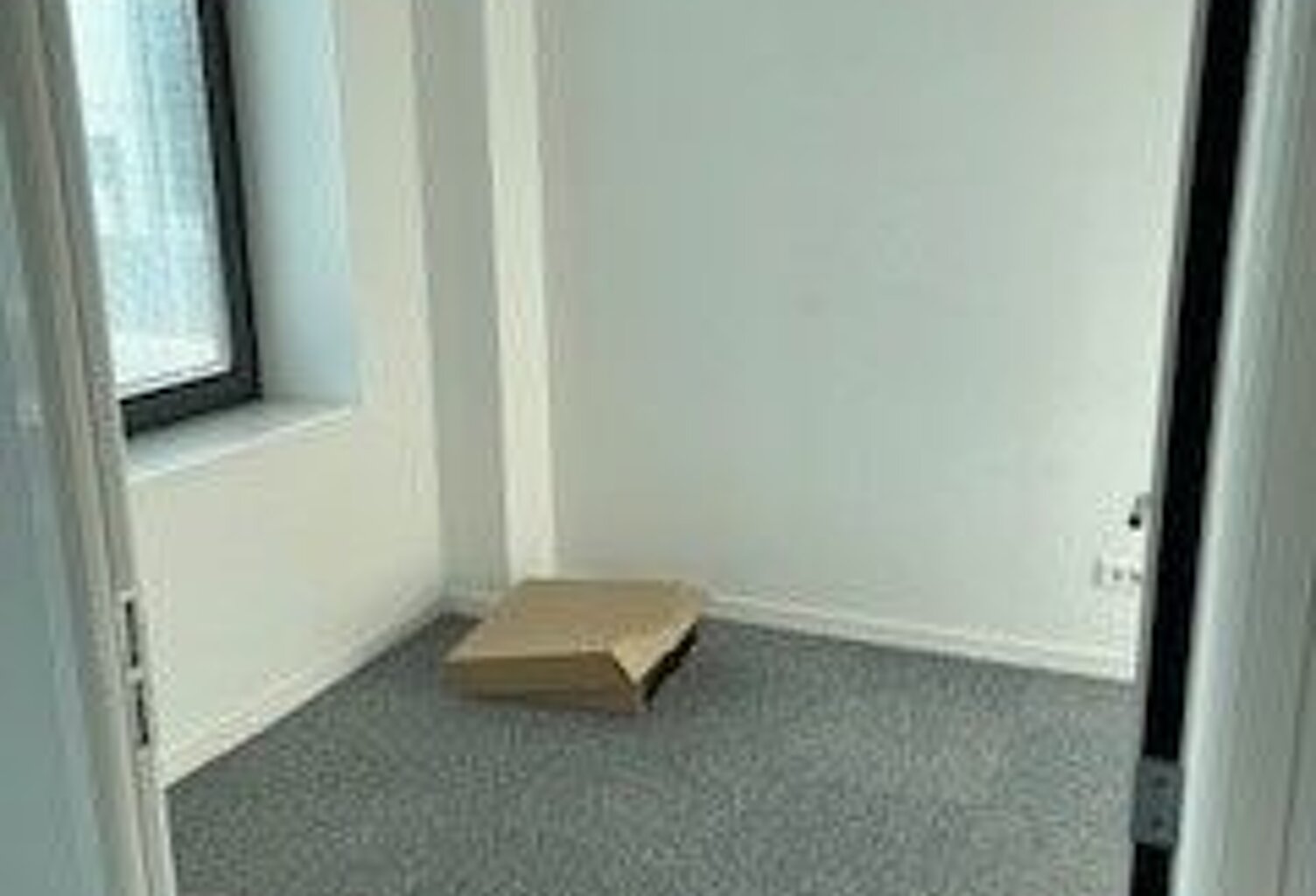 Bureau À Louer — photo 1