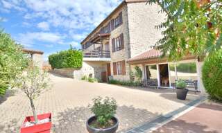 Maison 21 Pièces 545 m² à vendre à Saint-Germain-Laval (42260)