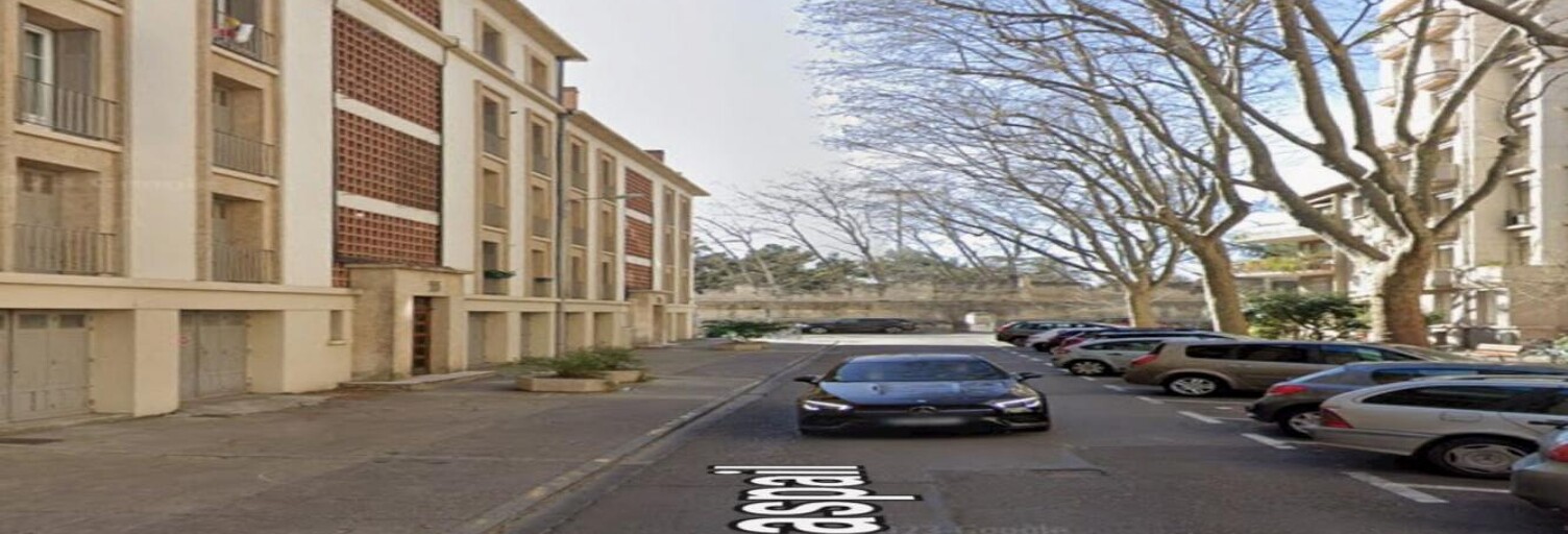 Garage  16 m² à vendre à Avignon (84000)