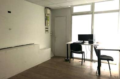 Bureau 2 pièces 637 €