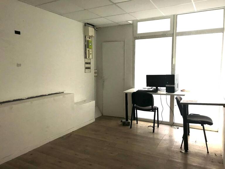 Bureau 2 pièces 30 m² — photo 1