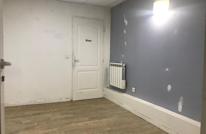 Location bureau 2 pièces 30 m² à Aix-en-Provence (13100) — photo 4