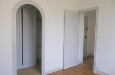 location appartement 490 € CC /mois à proximité de Joué-Lès-Tours (37300)