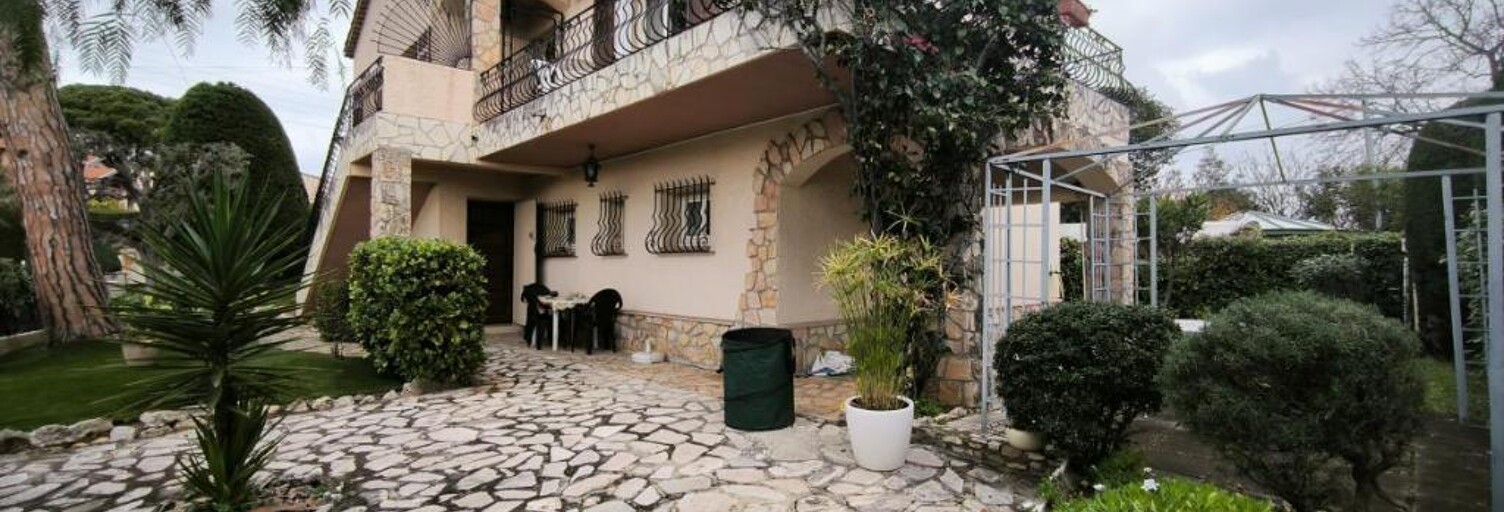 Maison 6 Pièces 178 m² à vendre à Cagnes-sur-Mer (06800)