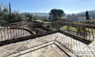 Maison 9 Pièces 220 m² à vendre à Vaison-la-Romaine (84110)