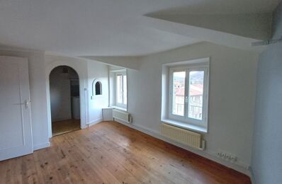 location appartement 340 € CC /mois à proximité de Vic-le-Comte (63270)