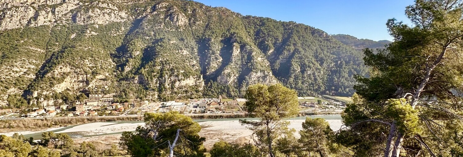 Terrain  3984 m² à vendre à Gilette (06830)