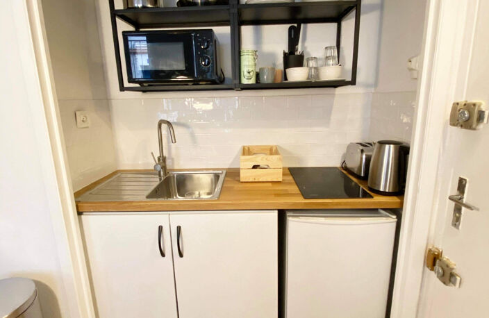 TOULOUSE - QUARTIER DES CHALETS - Studio de 15m2 entièrement — photo 4