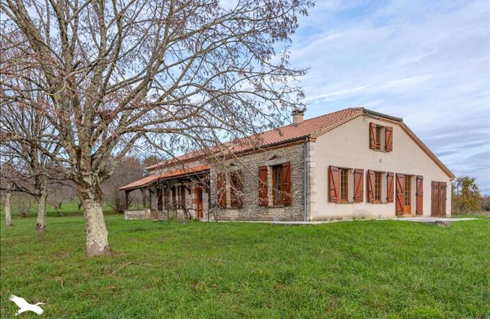 Maison en pierre de 7 pièces principales — photo 2