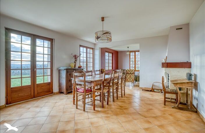 Maison en pierre de 7 pièces principales — photo 4