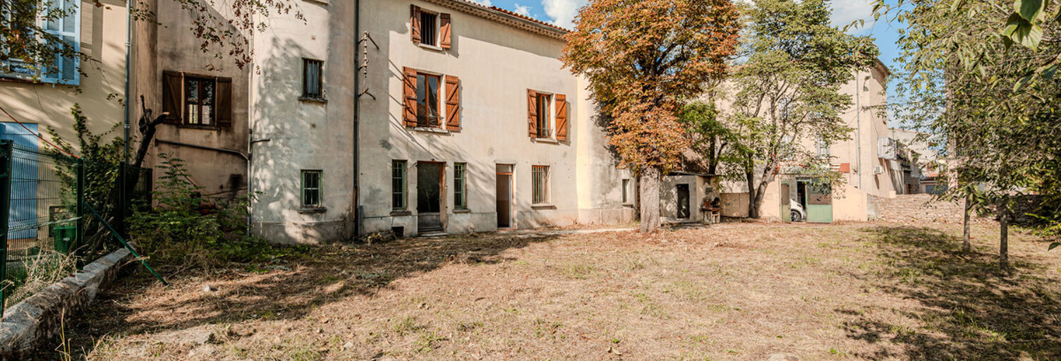 Maison 7 Pièces 175 m² à vendre à Cuers (83390)