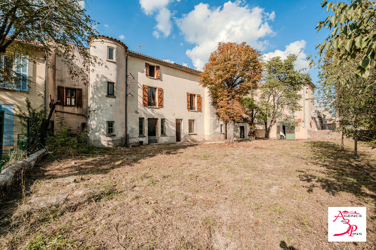 Villa / Maison 7 pièces  à vendre Cuers 83390