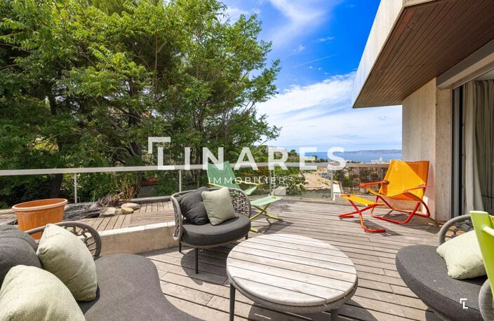 L'UNIQUE DU 7EME - Maison T8 de 313 m² + piscine + parking - 130 — photo 2